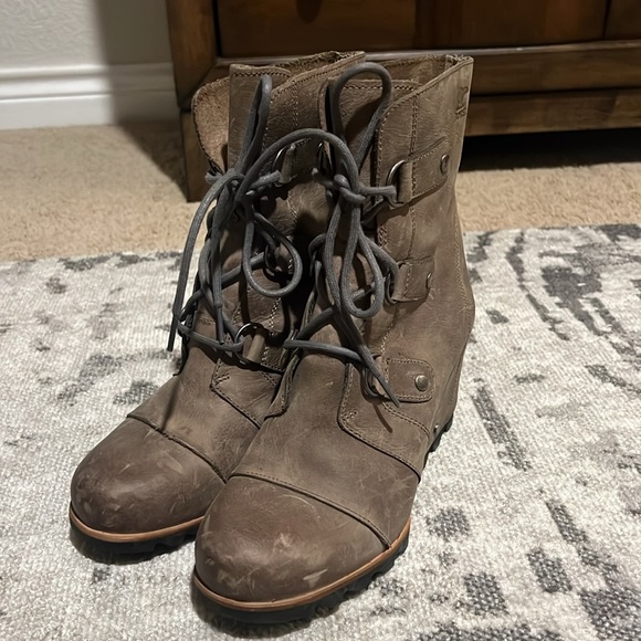 Sorel Joan of Artic Leather Wedge boots - Picture 2 of 6